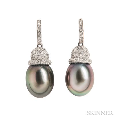 18kt White Gold and Tahitian Pearl Earrings