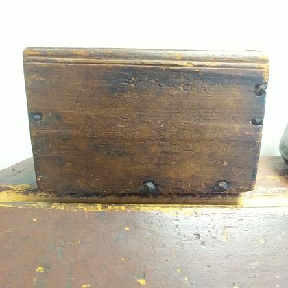 Chip-carved "1701" Dated Pine Slide-lid Box