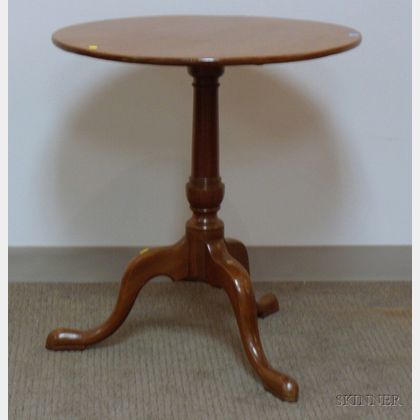 Chippendale-style Cherry Tea Table. 