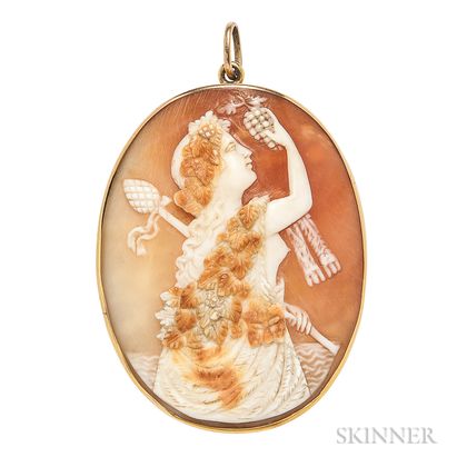 Antique Gold and Shell Cameo Pendant