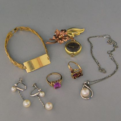 Small Group of Gold and Cultured Pearl Jewelry