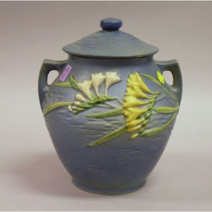 Roseville Pottery Freesia Cookie Jar. 
