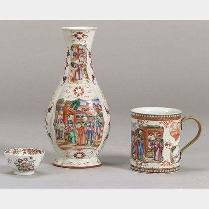 Three Chinese Export Porcelain Items