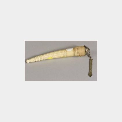 Middle Eastern Ivory Horn-form Snuff Mull