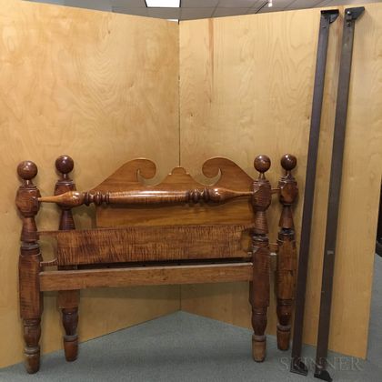 Classical Turned Tiger Maple Cannonball Bed