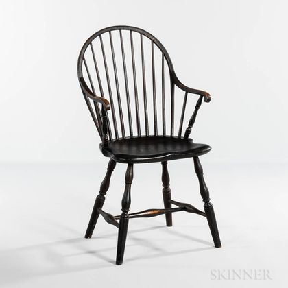 Black-painted Bow-back Windsor Applied-arm Chair
