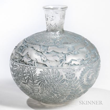 Rene Lalique "Lievres" Vase 