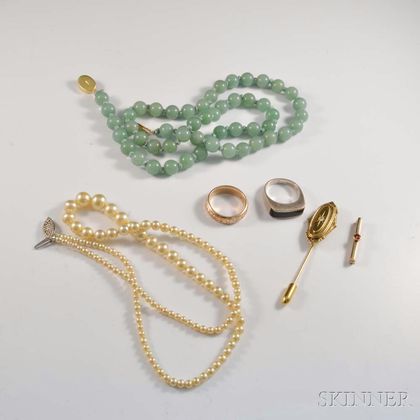 Six Pieces of Assorted Jewelry