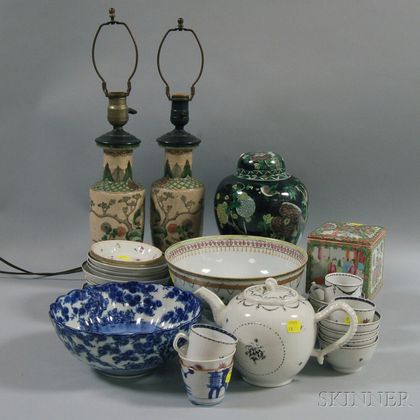 Approximately Thirty-one Pieces of Chinese and Chinese Export Porcelain