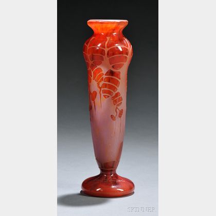 Le Verre Francais Cameo Glass Cedres Vase
