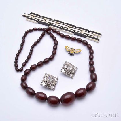 Four Pieces of Assorted Jewelry