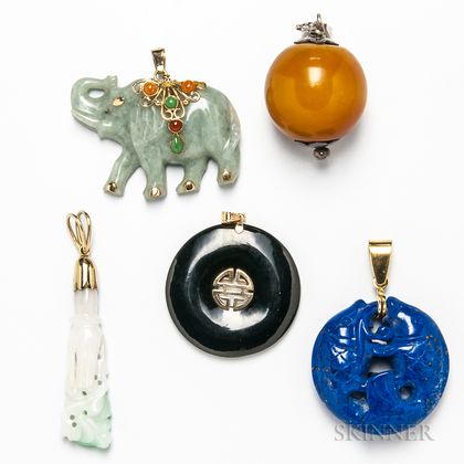 Group of Gold-mounted and Hardstone Jewelry