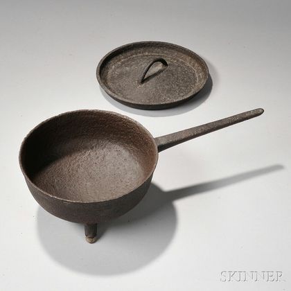 Covered Cast Iron Footed Skillet