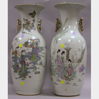 Two Large Chinese Export Porcelain Vases. 