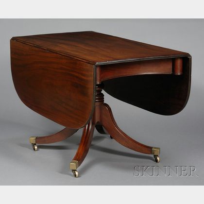 Federal Carved Mahogany Drop-leaf Table
