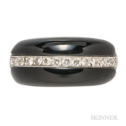 18kt Gold, Onyx, and Diamond Ring