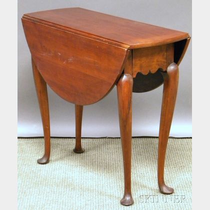 Queen Anne Cherry and Maple Drop-leaf Table