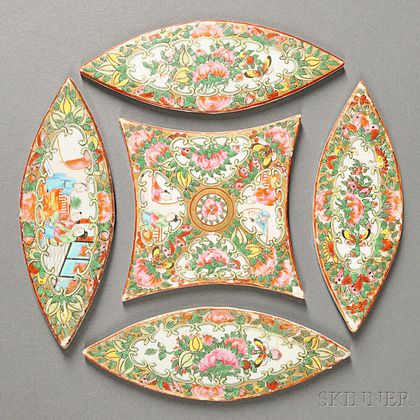 Five-piece Rose Medallion Porcelain Trivet