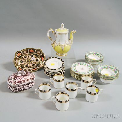 Group of Small Porcelain Pieces