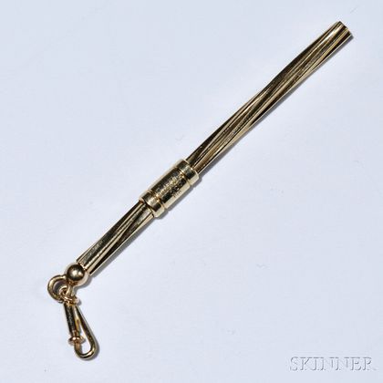 14kt Gold Toothpick, Tiffany & Co., the toothpick retracts into a spiral-decorated case, spring clasp. 