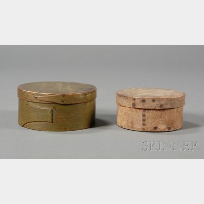 Two Small Round Painted Lapped-seam Covered Boxes