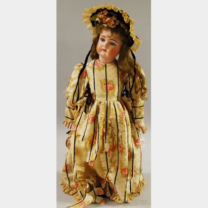 Large Kammer & Reinhardt 192 Closed Mouth Doll