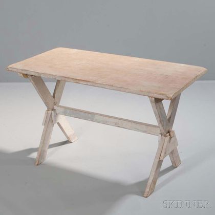 Sawbuck Table 