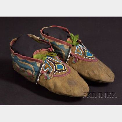 Great Lakes Beaded and Silk Ribbon Appliqué Hide Moccasins