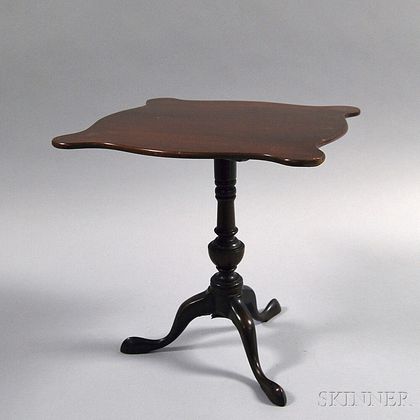 Miniature Queen Anne-style Mahogany Tilt-top Tea Table