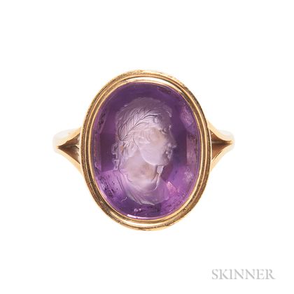 Antique 18kt Gold and Amethyst Intaglio Ring
