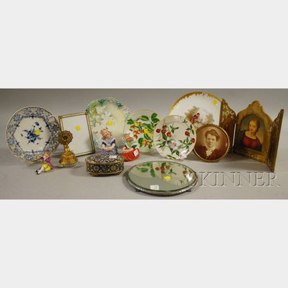 Fourteen Assorted Decorative Table Items