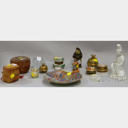 Fifteen Assorted Decorative and Collectible Articles
