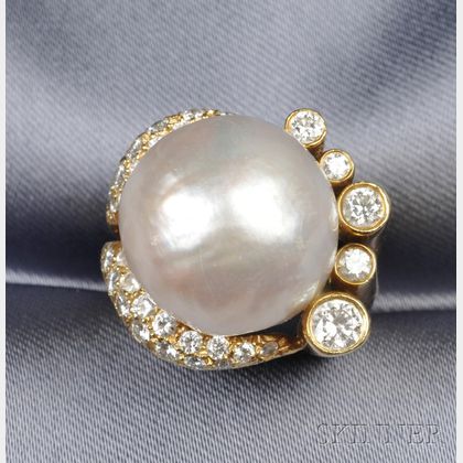 18kt Gold, South Sea Pearl, and Diamond Ring