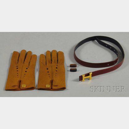 Brown Leather Hermes Driving Gloves and a Reversible Skinny "H" Belt