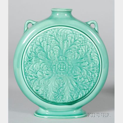 Wedgwood Norman Wilson Design Green Glazed Pilgrim Vase