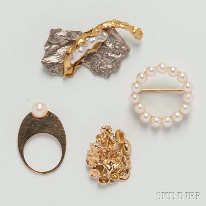 Three Brooches and a 14kt Gold and Pearl Ring