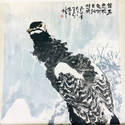 Hanging Scroll Depicting a Hawk in the Snow