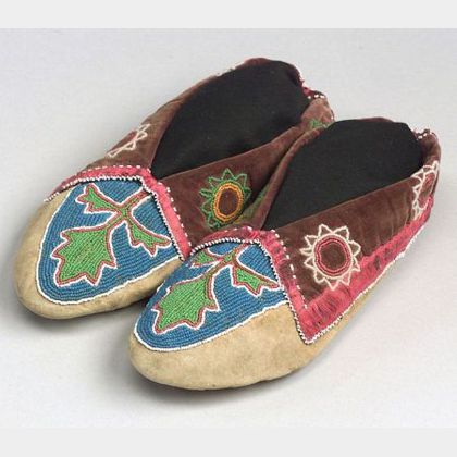 Prairie Beaded Cloth and Hide Moccasins