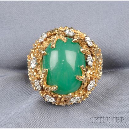 18kt Gold, Green Chalcedony, and Diamond Ring