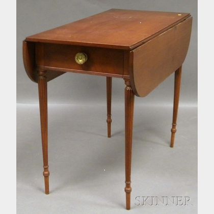 Federal-style Mahogany Drop-leaf Pembroke Table with End Drawer. 