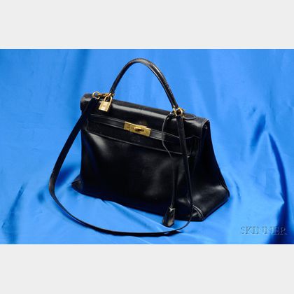 Sold at auction Vintage Black Box Leather Kelly Bag, Hermes Auction Number  2413 Lot Number 1