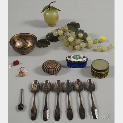 Small Group of Assorted Decorative Items