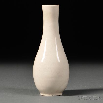 Creamy White-glazed Bottle Vase