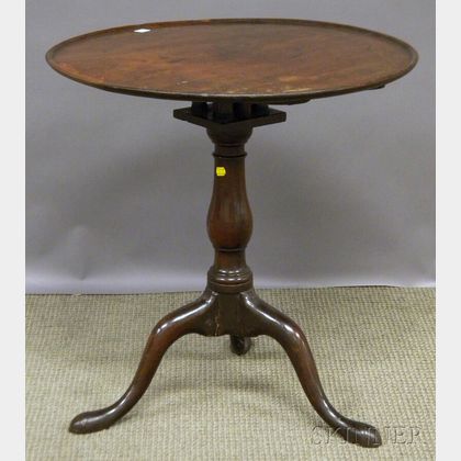 Chippendale Mahogany Dish-top Tilting Birdcage Tea Table