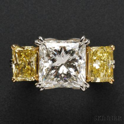 Diamond and Colored Diamond Ring