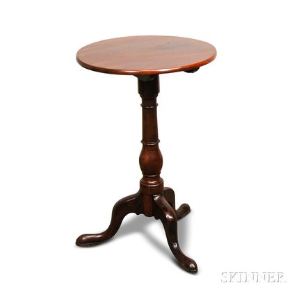 Chippendale Mahogany Tilt-top Candlestand