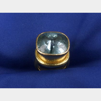 18kt Gold and Aquamarine Ring