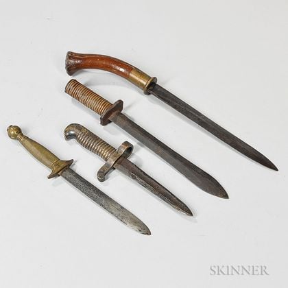 Four Civil War-era Fighting Knives