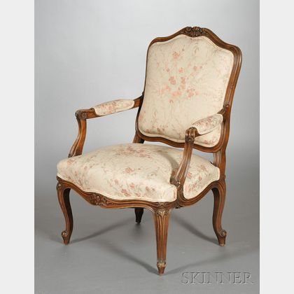 Louis XV Style Carved Beechwood Fauteuil a la Reine