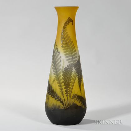 Cameo Glass Fern Decorated Vase 